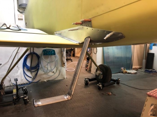 Flap fairing cut to fit step