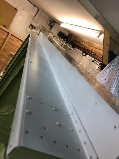 Rear spar painted with white gloss as most will be behind flap and aileron braces