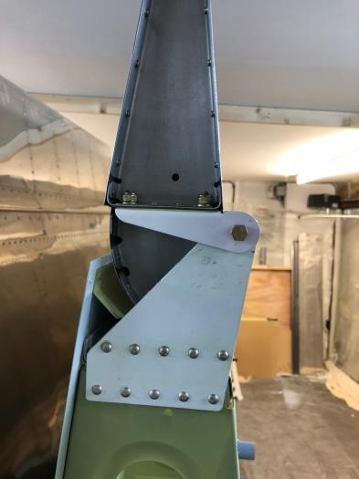 Aileron hinge