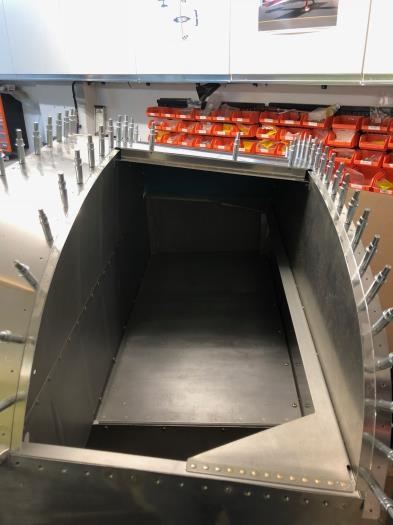 Baggae door frame positioned