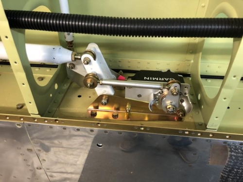 Garmin Roll servo installed