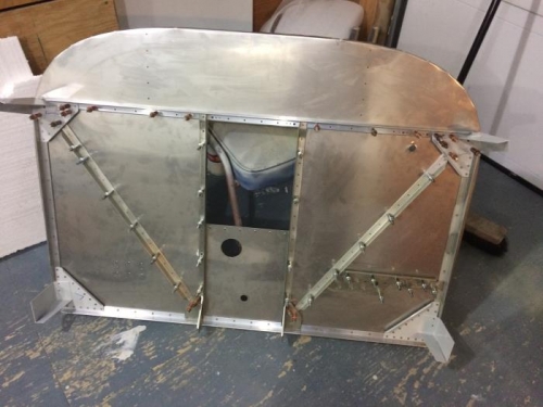 Tout les rivets pouvant être fait au Squeezer sont fait !