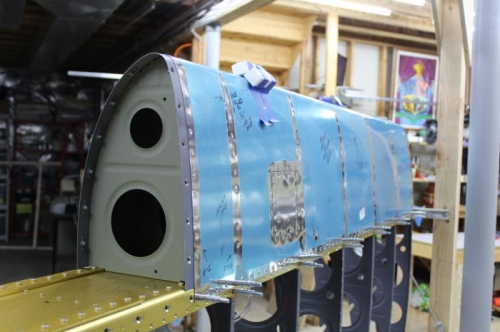 L Leading Edge Mounted