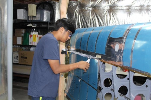 Ishan Inserting Clecos