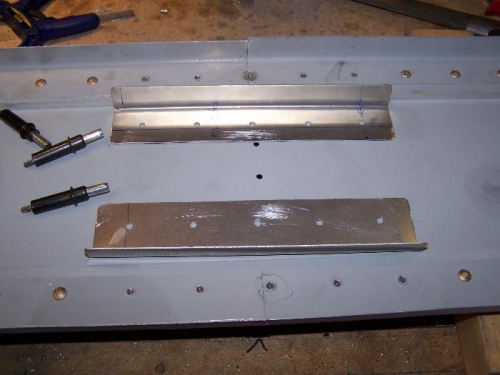 Bridge pieces for cap angle splice