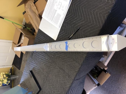 Riveted reat spar assembly.