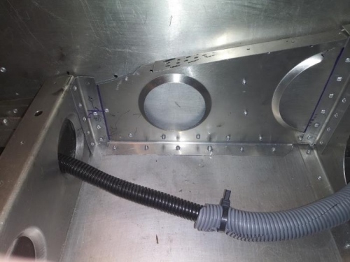 L brace for seat base frame