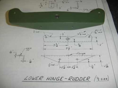 lower rudder hinge DCN 601-01