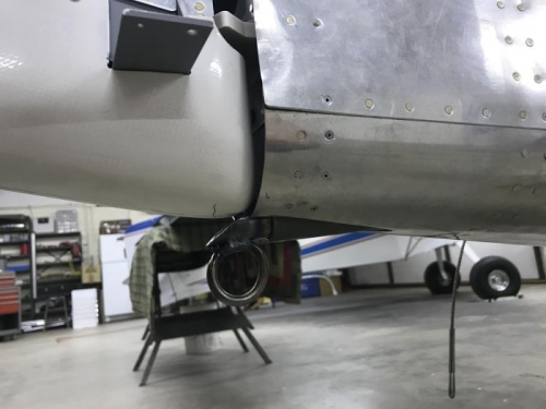 lower rudder hinge adjustment