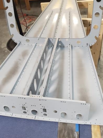 I left the 1407 bulkhead attached during the back riveting