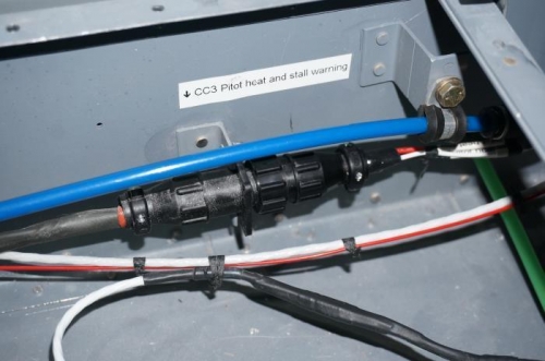 CPC connector for pitot heat and stall warning