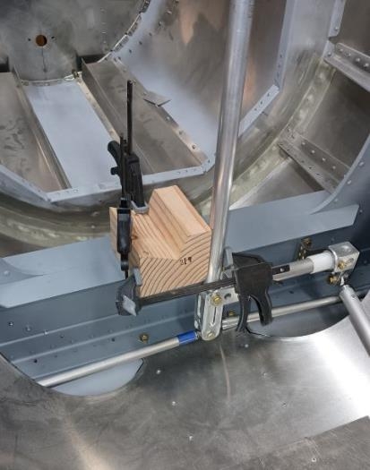 Clamping the stick in the neutral position