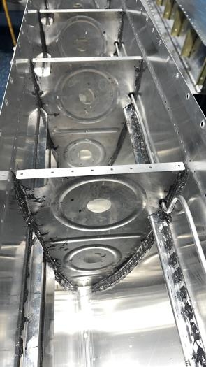 mid 1004 ribs right tank