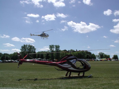 Two Rotorways Oshkosh 2005