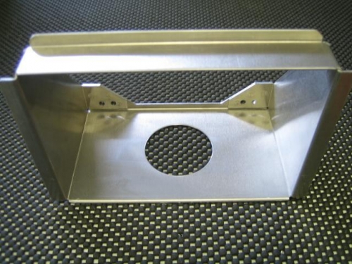 D100 mounting tray