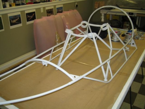 Engine mount, canopy frame