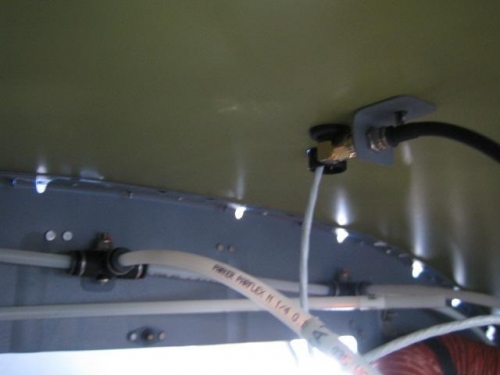 Zaon antenna bracket