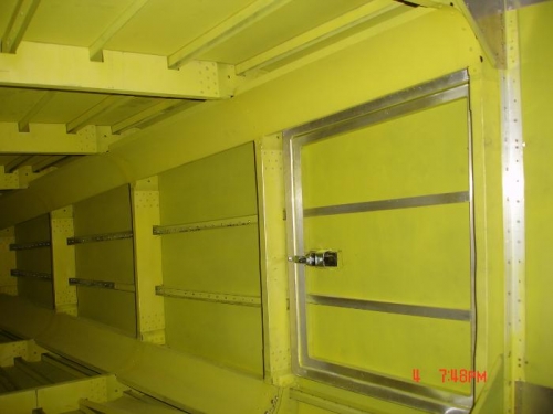 Cargo door latch from the inside