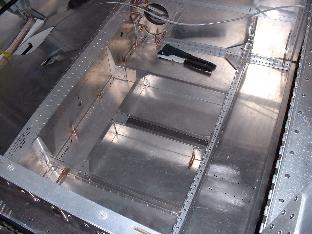 Floor structure after riveting