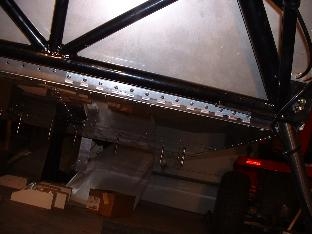 Lower cowl attach hinge