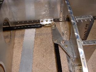 Both pushrods at bellcrank