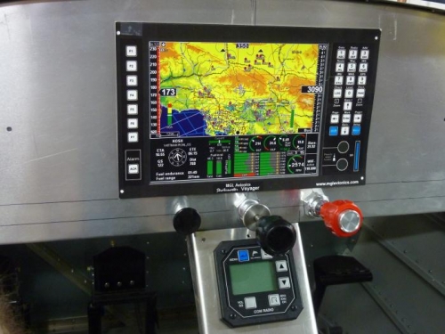 Engine control knobs in location