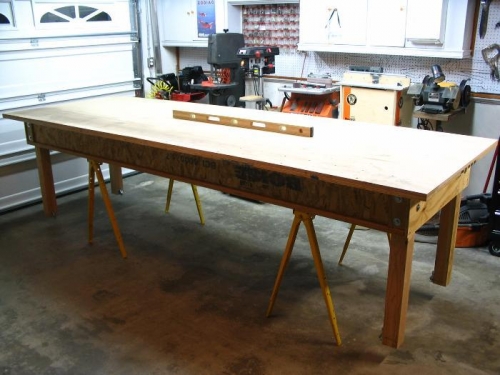The floating worktable