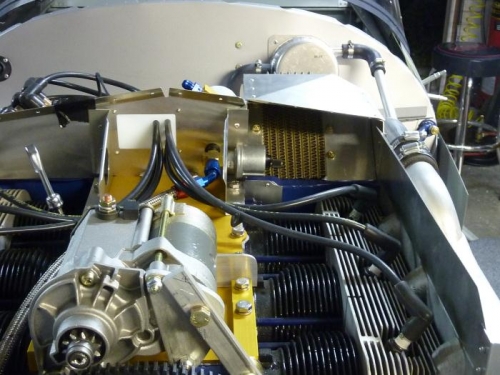 Box and oil cooler from the front