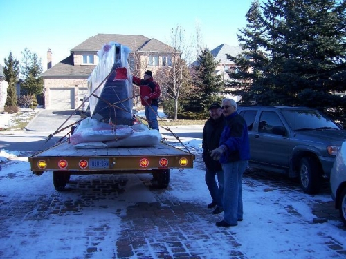 Carl, Joe and Frank Tying down CGYYZ