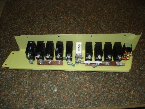 Circuit breaker panel