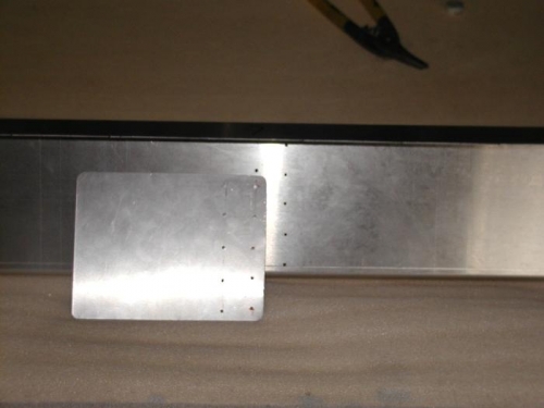 middle hinge backing plate