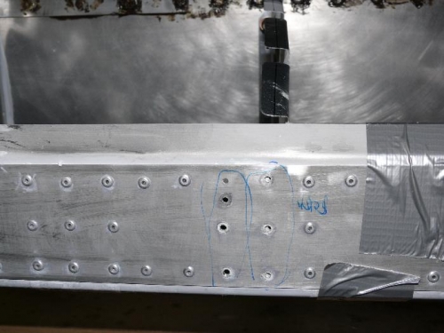 wrong rivet line/bend rib