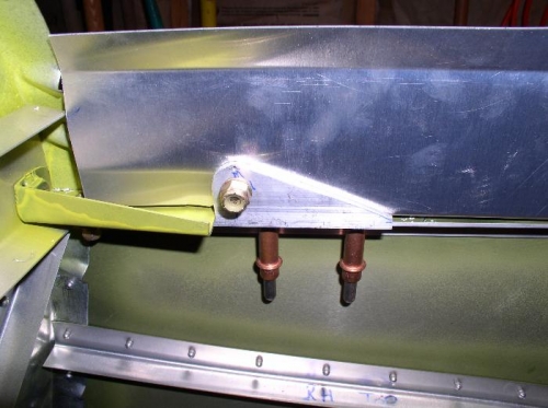 Inside hinge bracket