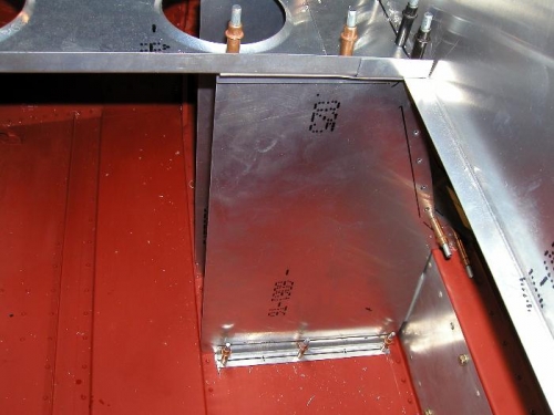 Center console left side, L angles fitted top and bottom