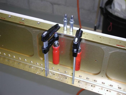 Here is how I held the jig. I removed the clecos and then did the mahining with out any chatter.