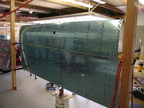 Mounted the fuel tank to left wing.