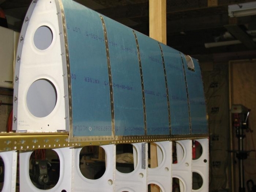 Leading edge is mounted.