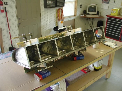 Both inboard and the outboard ribs are installed.