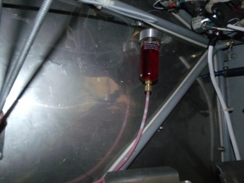 Brake reservoir with fluid during brake bleeding process