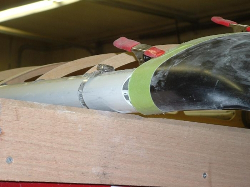 Interface of wing tip and leading edge