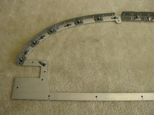 The F-7103B (L) not modified screwed to the frame.
