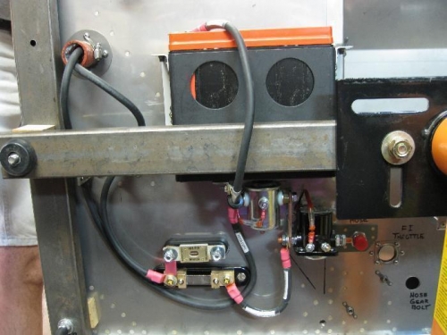 Note long wire connected to the Master contactor terminal.
