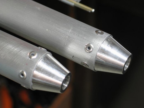 Stick push tube riveted.