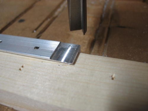 Notch in sme thickness as piano hinge.