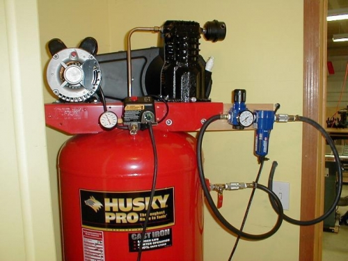 Notice the regulator and filter.
