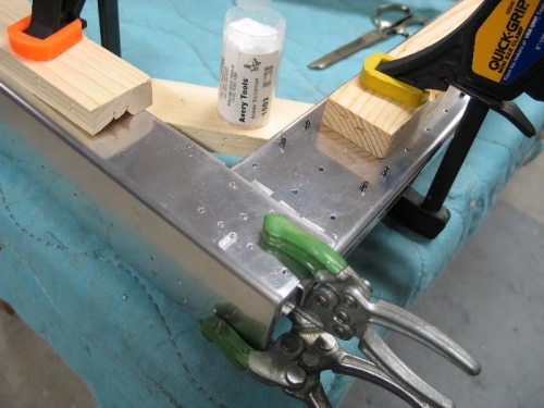 705G clamped. No clecoes.