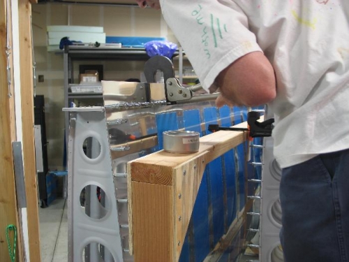 Hand squeezer on inboard most rivets.
