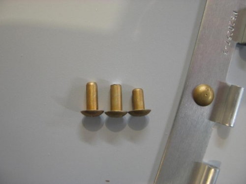 Center rivet is the new #4.5.