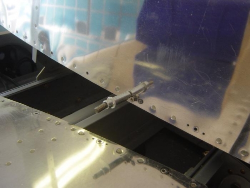 Drilling Vert & Horiz stab for #6 nutplates