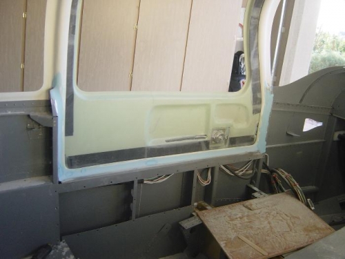 A Little touch up on the Cabin/Fuse seam